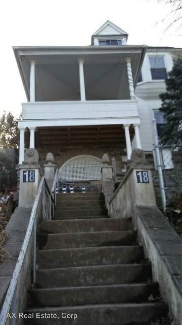 Primary Photo - 18 Landscape Ave