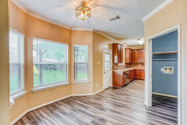 Foto del edificio - 1122 Chase Park Dr