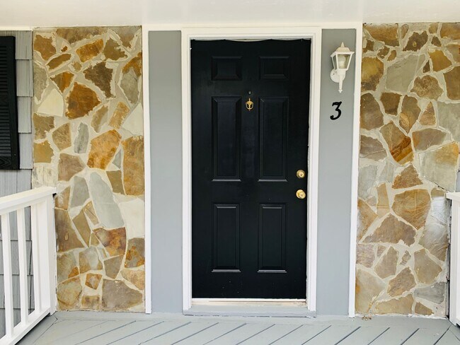 Foto del edificio - Cozy cottage! 3 bed, 1 full bath, hardwood...