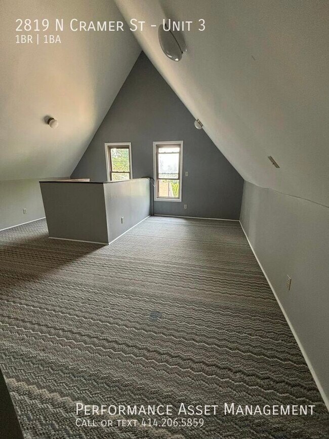 Foto del edificio - 1 bedroom in Riverwest Area