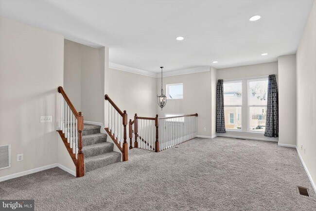 Foto del edificio - 42671 Redeemer Terrace