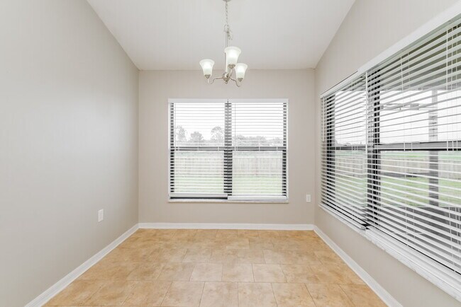 Foto del edificio - 1406 Storington Ave