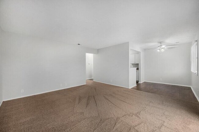 Foto del edificio - 11812 Arbor St