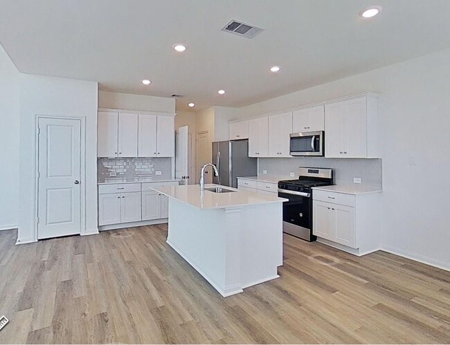 Foto del edificio - 22700 Elyson Falls Dr
