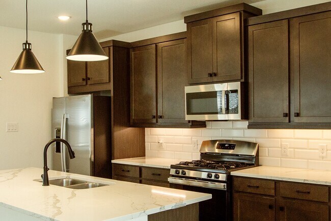 Foto del edificio - 21134 Garden Palm Dr