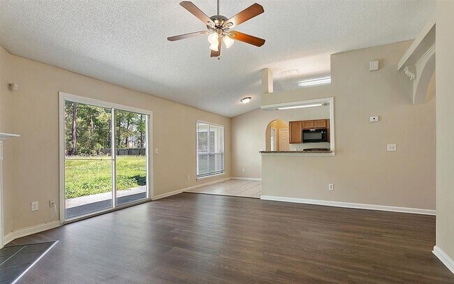 Building Photo - 431 Jax Estates Dr N