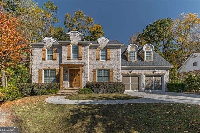 Building Photo - 1106 Devine Cir NE