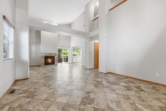 Foto del edificio - $3,025.95 - 3 Bed, 2.5 Bath Parker Home with In Unit Laundry and Central AC!