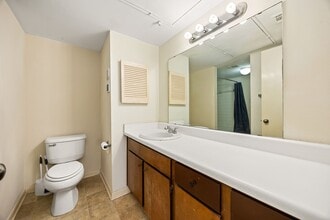 Building Photo - 8517 Hearth Dr