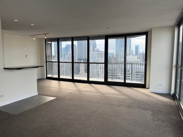 Foto del edificio - 10 E Ontario St