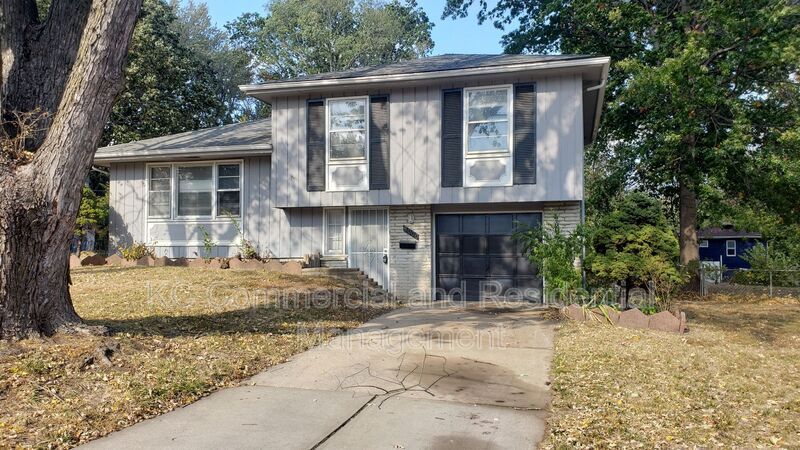 Primary Photo - 8000 E 93rd St