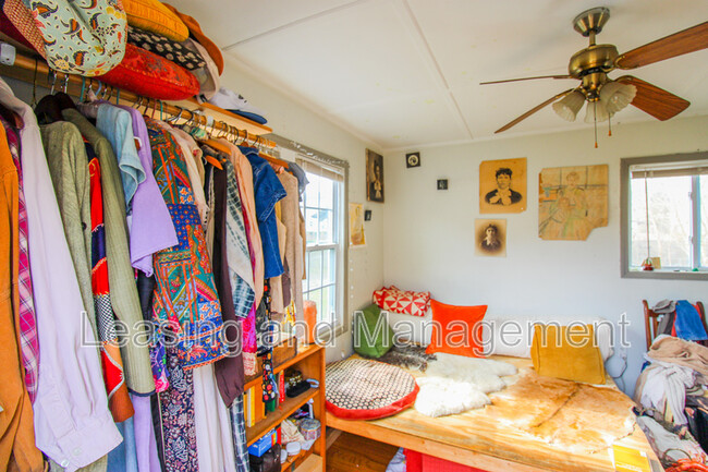 Foto del edificio - 519 Rutledge Ave