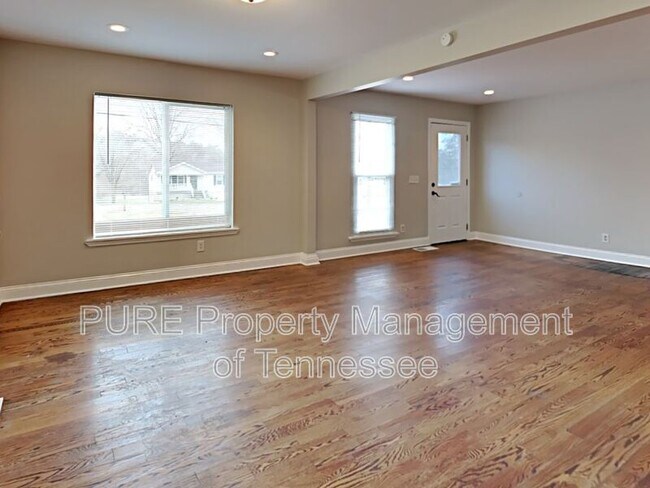 Building Photo - 246 Spring Hill Rd
