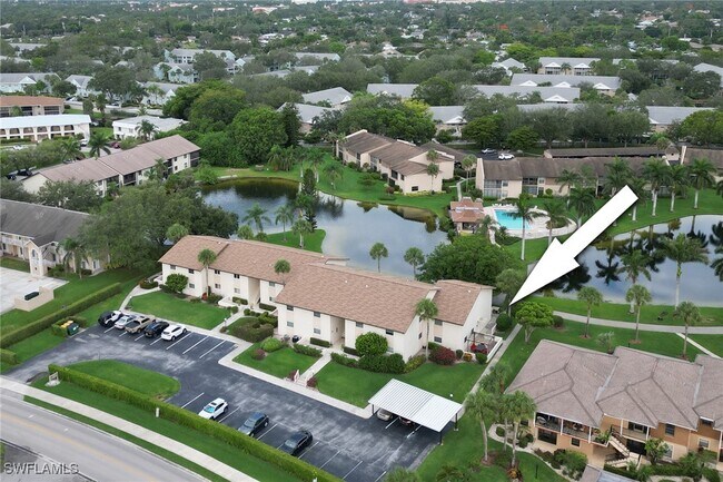 Foto del edificio - 185 Cypress Way E