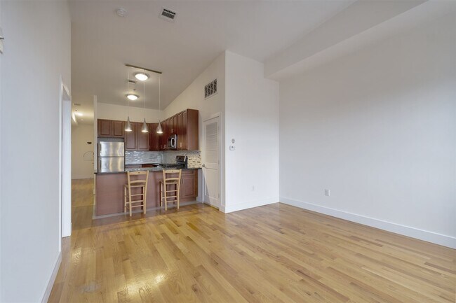 Foto del edificio - 505 Washington St