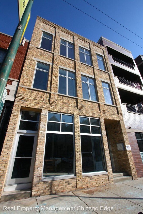 Primary Photo - 2933 N Lincoln Ave