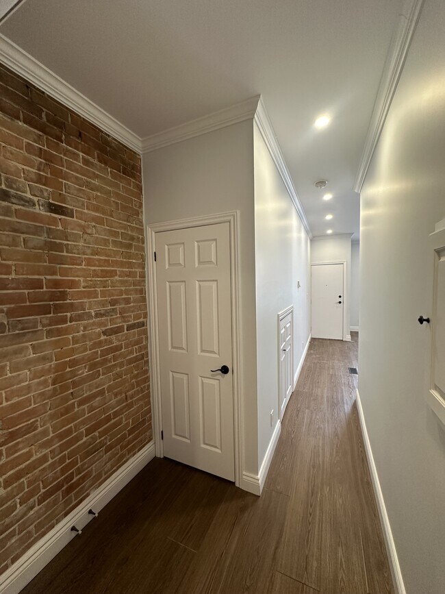 Photo du bâtiment - 52-52 Patterson Ave