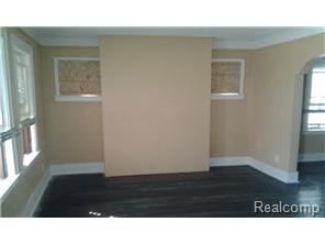Building Photo - 16559 Sorrento St