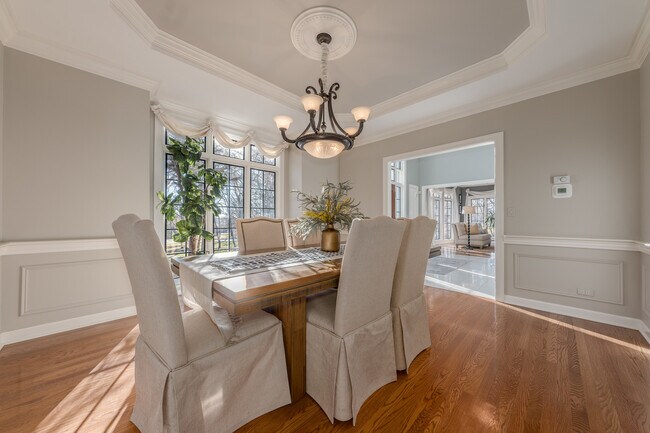 Foto del edificio - 4N540 Hidden Oaks Rd