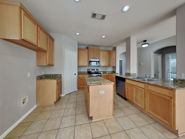 Foto del edificio - Captivating home in Crescent Springs Ranch!