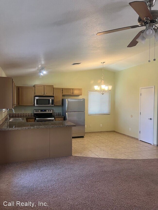 Foto del edificio - 3 br, 2 bath House - 744 E Appaloosa Road