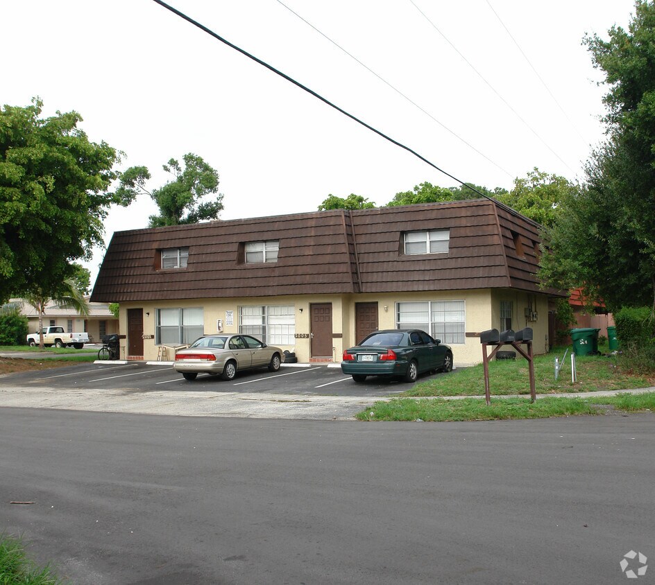 Building Photo - 2001 NW 59th Ave