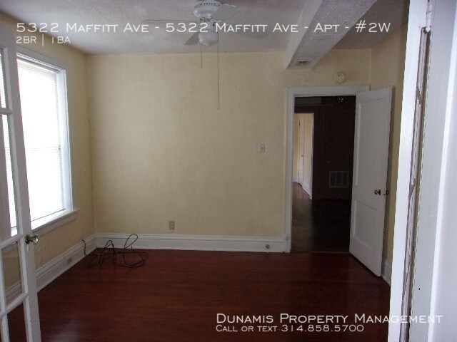 Building Photo - Awesome clean apartment in secure building