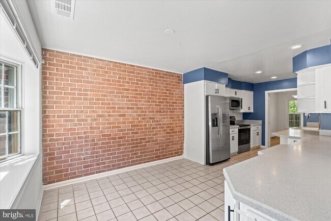 Foto del edificio - 1026 N Pelham St