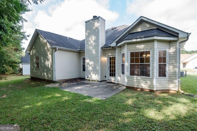 Building Photo - 235 Summer Hill Cir