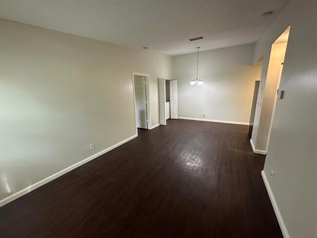 Building Photo - 5070 Sanctuary Way