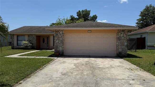Building Photo - 404 Spike Ct