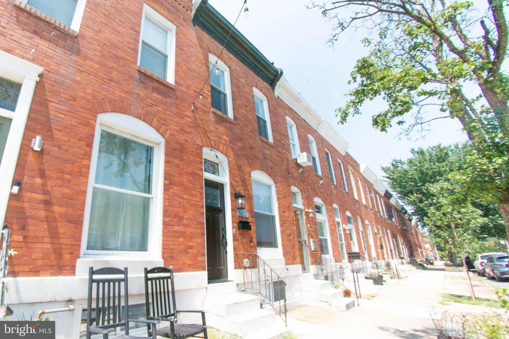 Foto principal - 636 S Kenwood Ave