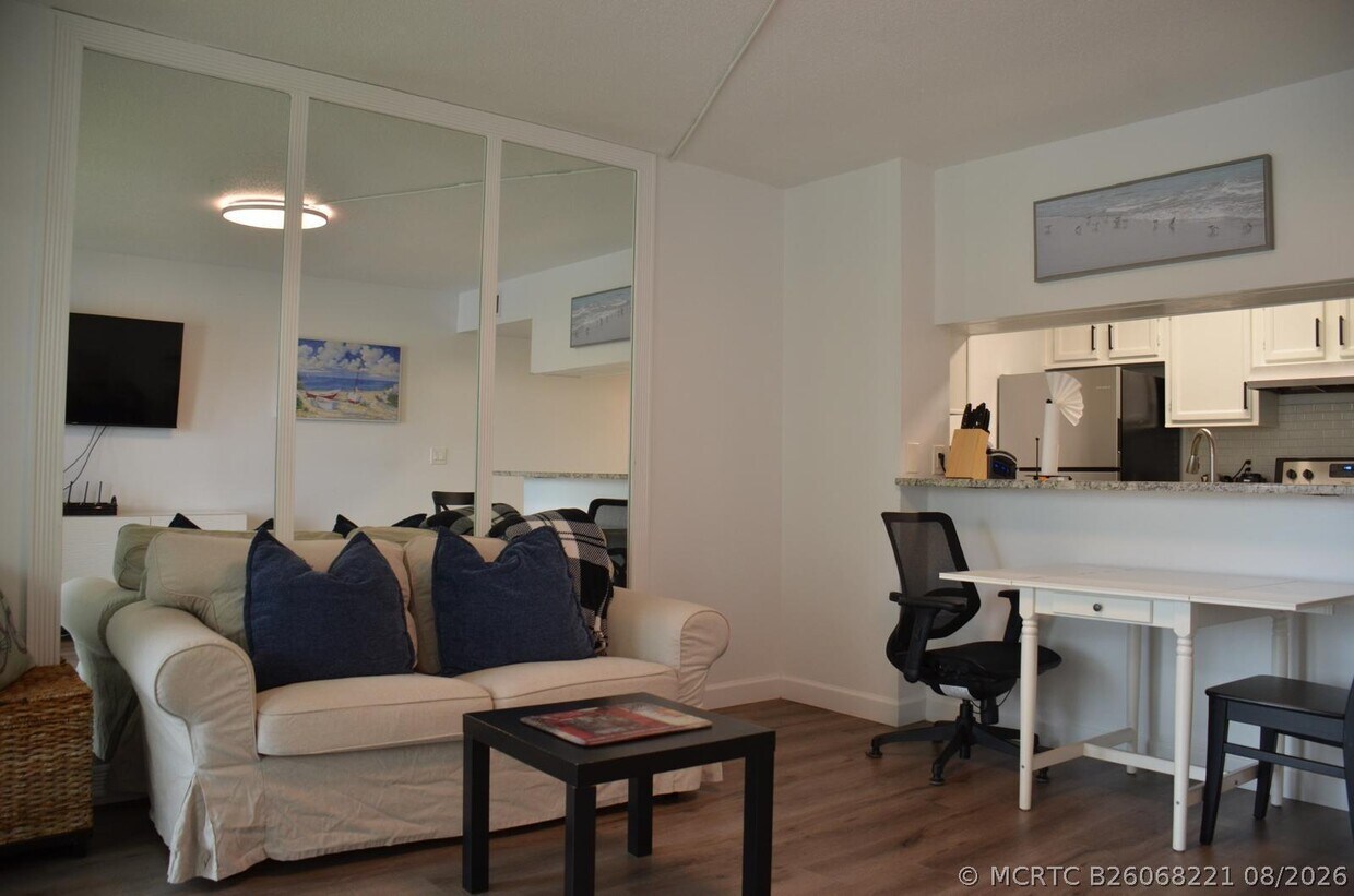 Foto del edificio - 253 Cypress Point Dr