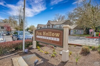 Building Photo - Fox Hollow Apartment Homes