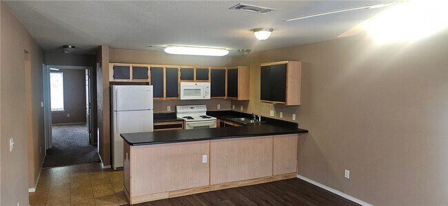 Foto del edificio - 820 W Piedmont Pl