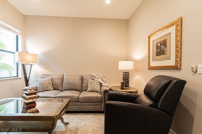Foto del edificio - 9267 Glenforest Dr