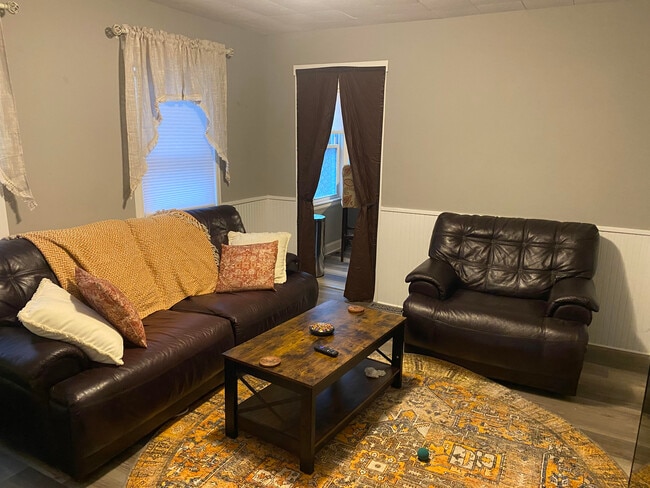 Building Photo - 21 Willoughby St