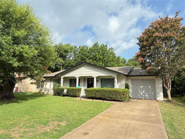 Foto principal - 2621 Trinity St