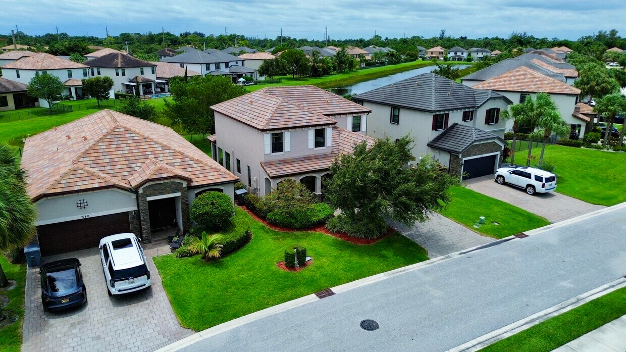 Foto del edificio - 7146 Sandgrace Ln