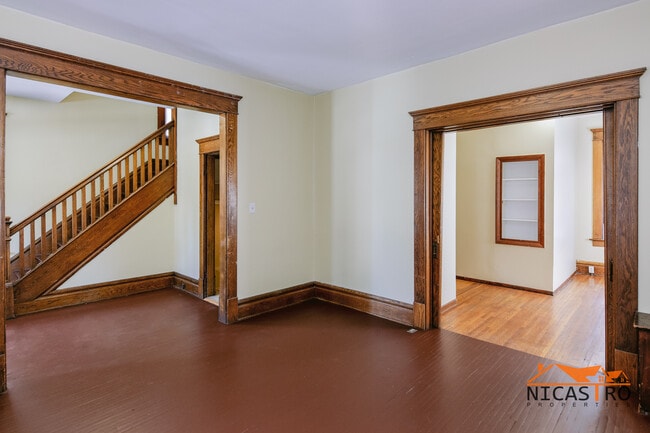 Foto del edificio - 2064 Indianola Ave