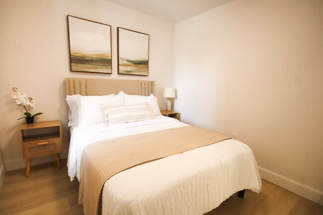 Building Photo - Charming 2-bed, 1-bath for rent at 269 Madison Ave S!