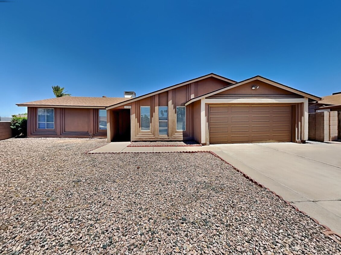 Primary Photo - 10108 W Glenrosa Ave