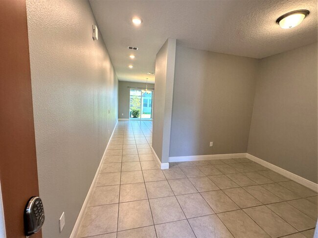 Foto del edificio - 2241 Shadowland Loop