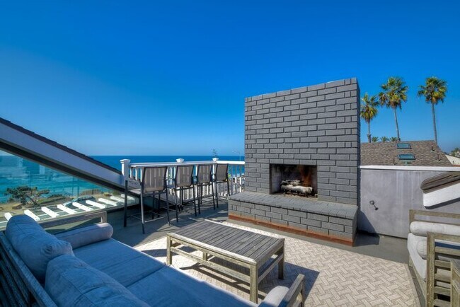 Building Photo - 3636 Carlsbad Blvd