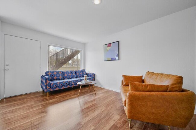 Foto del edificio - 1408 Hughes St