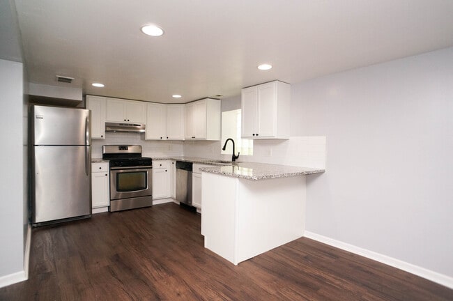 Foto del edificio - 4123 W Wellington Ave