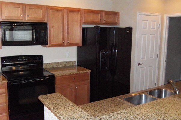 Building Photo - 3903 Rock Creek Dr