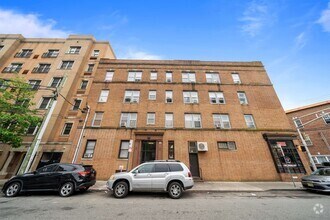 Building Photo - 203 Academy St