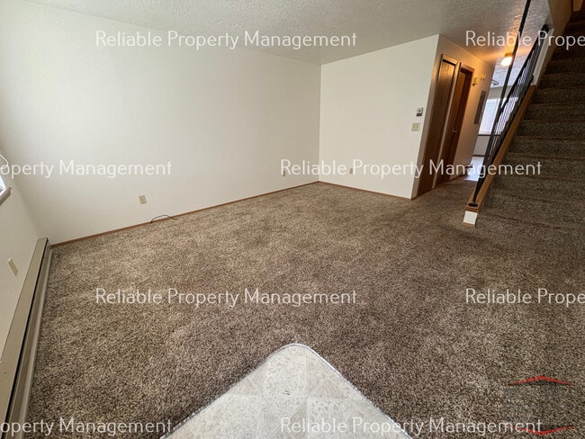 Building Photo - 621 John Adams Ct