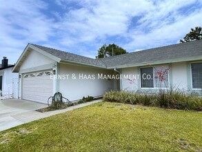 Building Photo - 17182 Berlin Ln